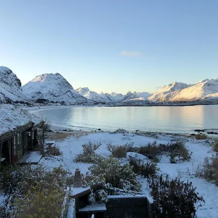 Vakantiehuis Nordbo - Unik Plass Med Utsikt Over Rambergstranda *