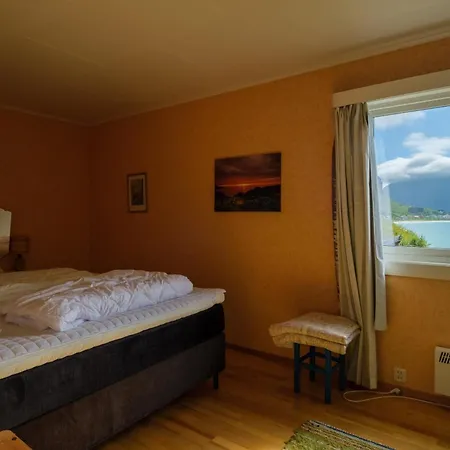 Nordbo - Unik Plass Med Utsikt Over Rambergstranda بيت للعطل