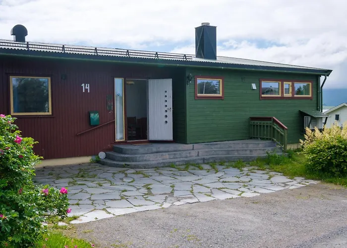 Casa de Férias Nordbo - Unik Plass Med Utsikt Over Rambergstranda *